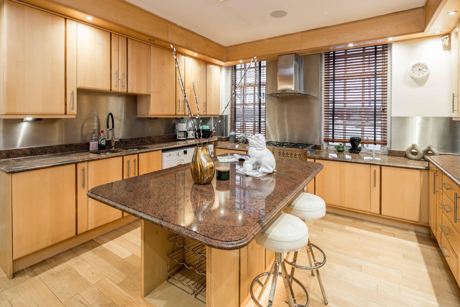 Mayfair Project staging detail 3