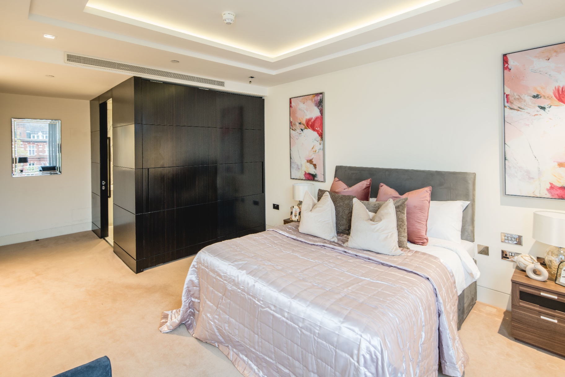SA London Apartment staging detail 1