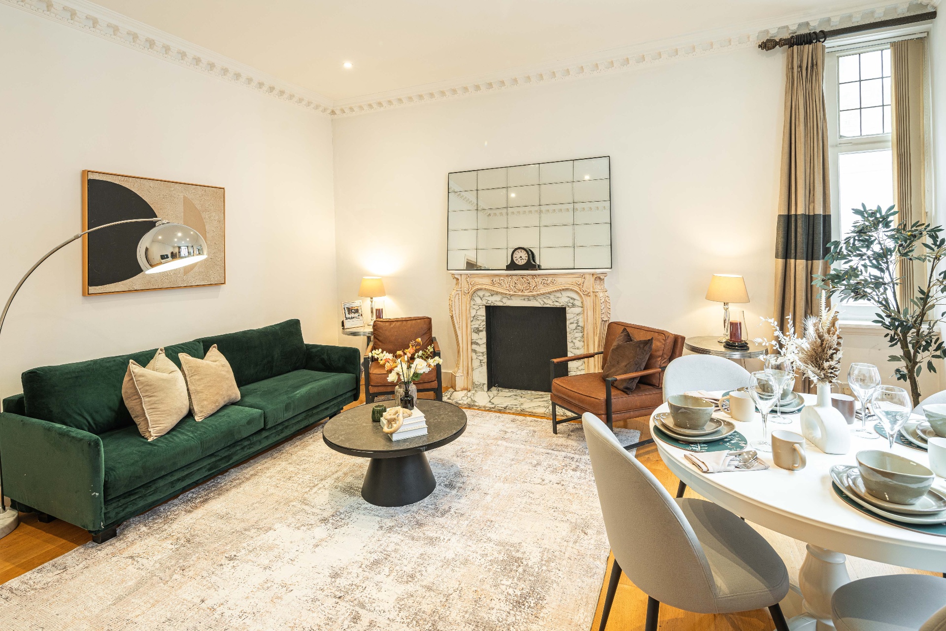 Kensington staging detail 1