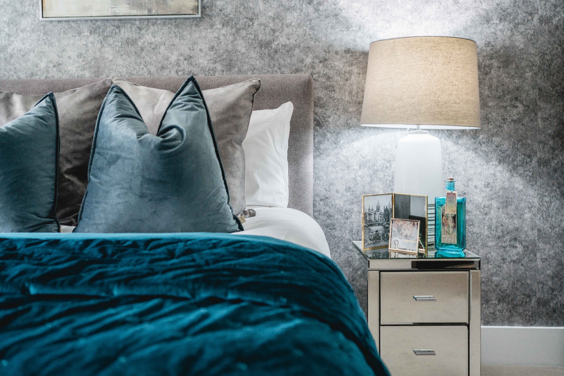 Modern vibe apartment staging detail 5